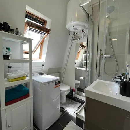 Homestay Cosy 5 Minutes Tour Eiffel *