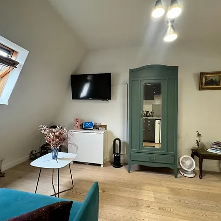 Homestay Cosy 5 Minutes Tour Eiffel